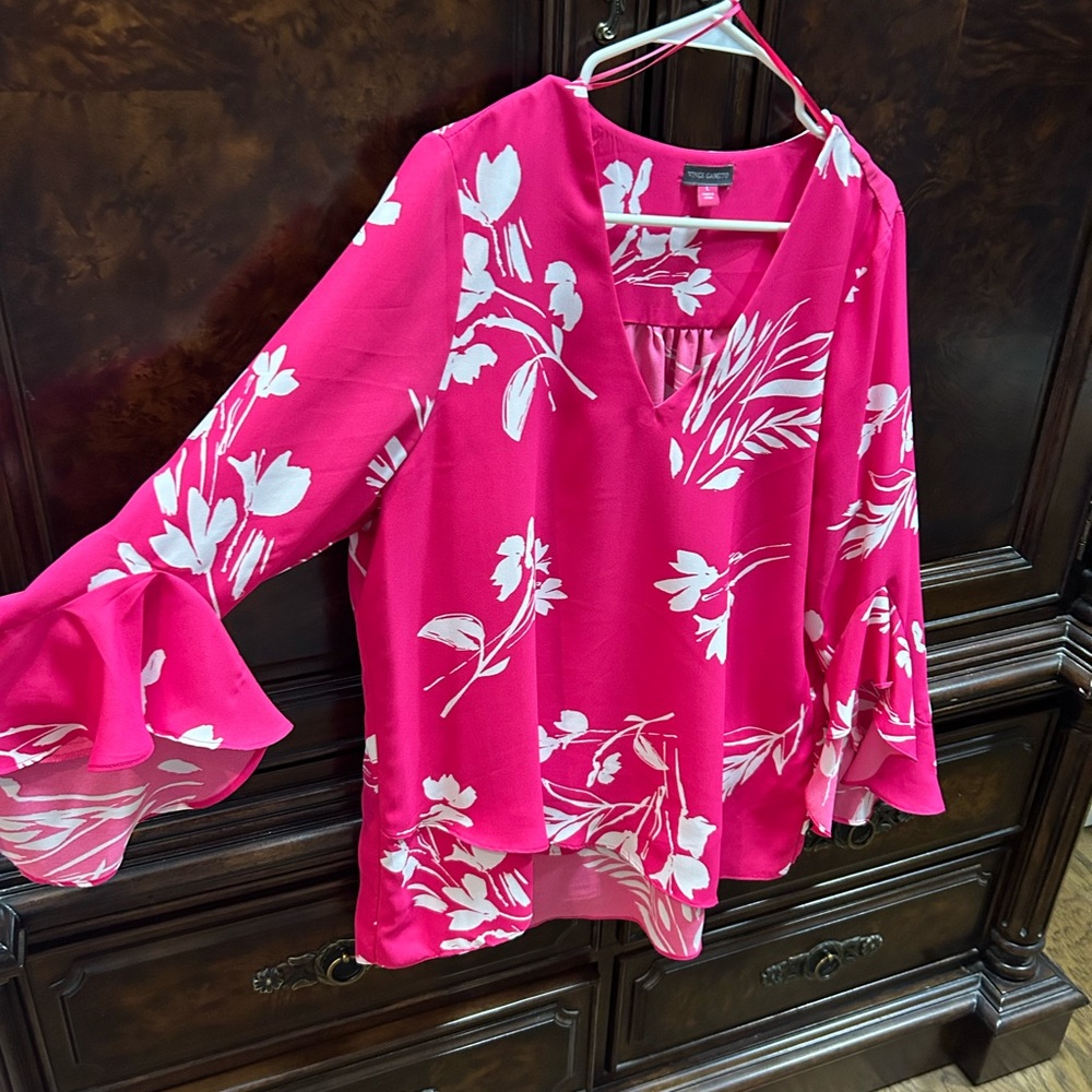 Blouse- Pink & white floral
